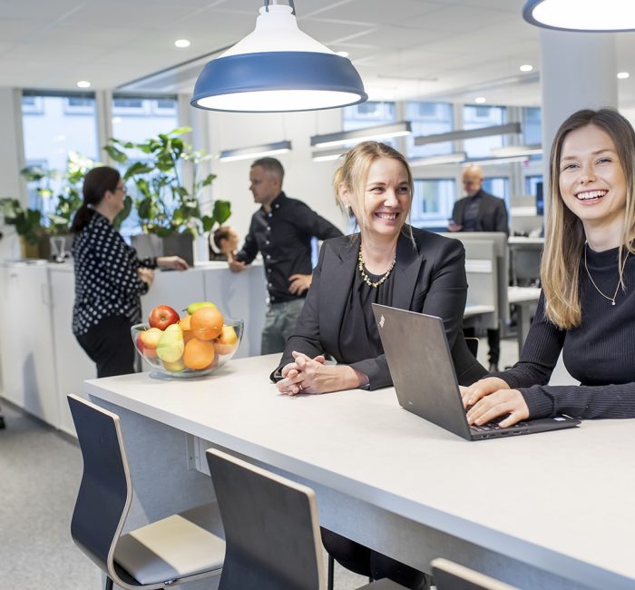 Implema Talks är korta, digitala möten i ett snabbfotat format där vi på Implema, tillsammans med våra kunder och partners, inspireras och delar med oss av kunskap, erfarenheter och lösningar inom affärsprocesser och digitalisering.