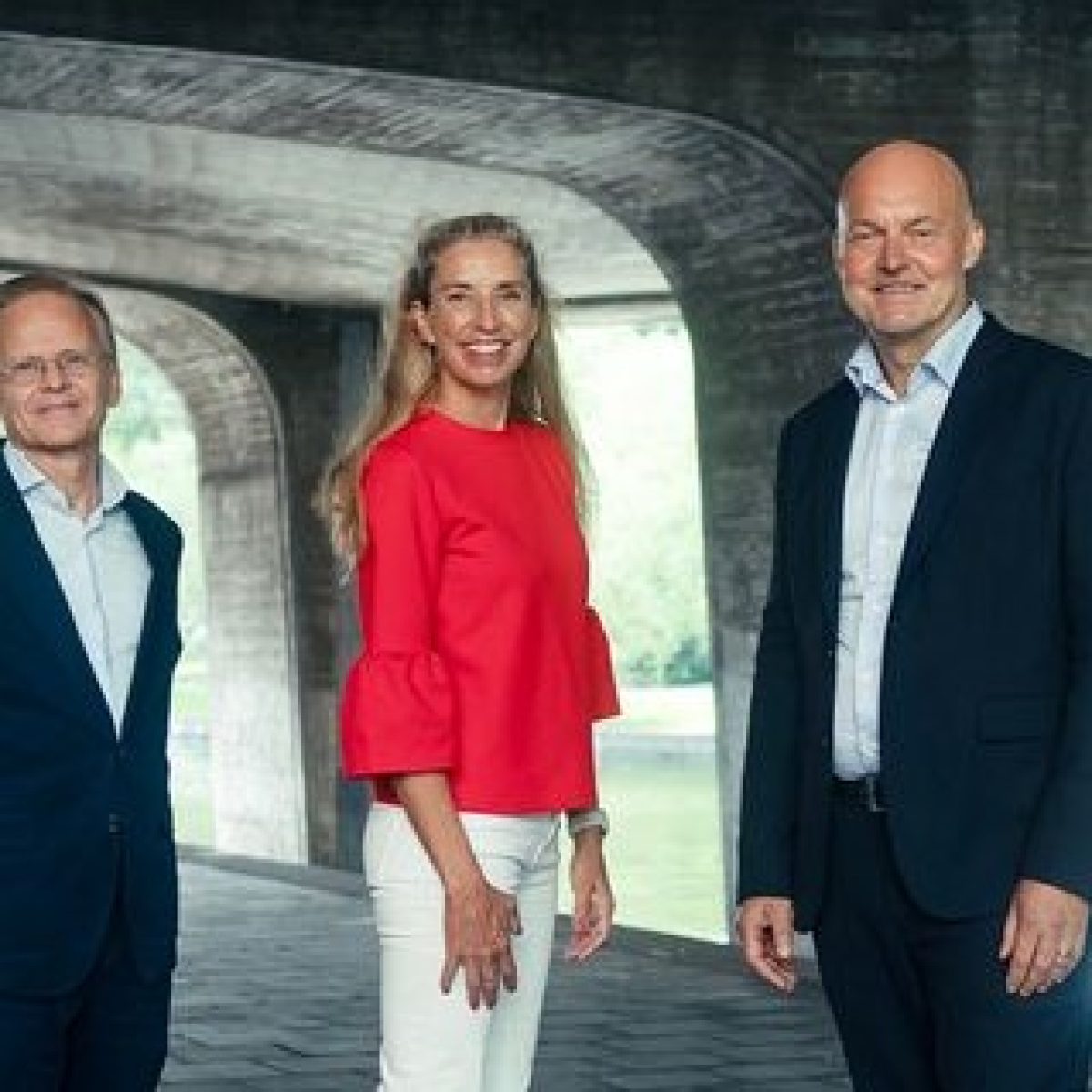 Fr.v: Lars Wollung, styrelseordförande; Beata Wickbom, styrelseledamot; Jöregen Aronsson, vd.