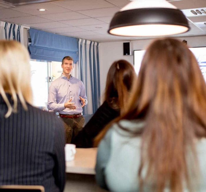 Implema Medarbetare Farg 2